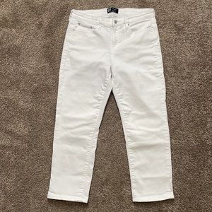 Gap straight white denim capris size 29